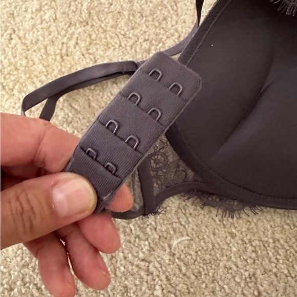 New Victoria's Secret Woman's Dream
Angels Lace Push Up Bra Brown, Sz 34C - Picture 10 of 12